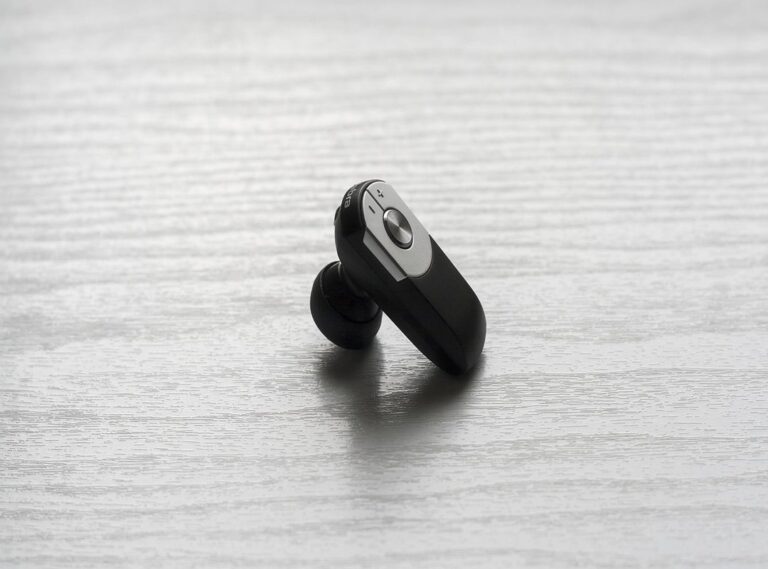 Are Bluetooth Earbuds Good for Gaming Pmwplayers