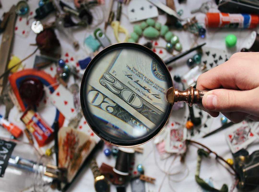 monitoring economic trends